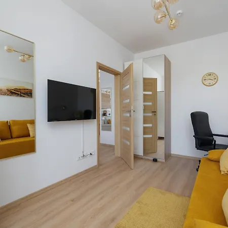 Bezowy Apartament Przy Parku W Katowicach Z Widokiem Na Staw I Biurkiem By Noclegi Renters Katowice Eksteriør bilde